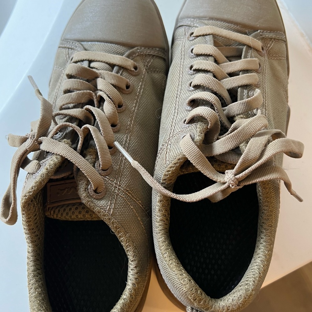 Altama desert sand shoes
